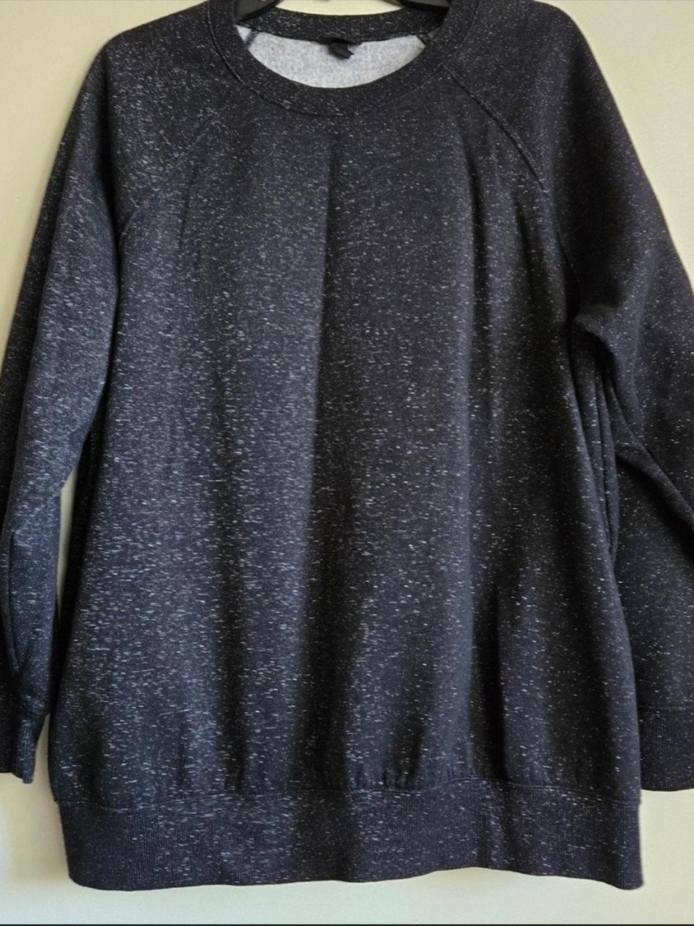 Size 1 1X Torrid Sparkle Cozy Fleece Raglan Sweatshirt in Black Size Like New